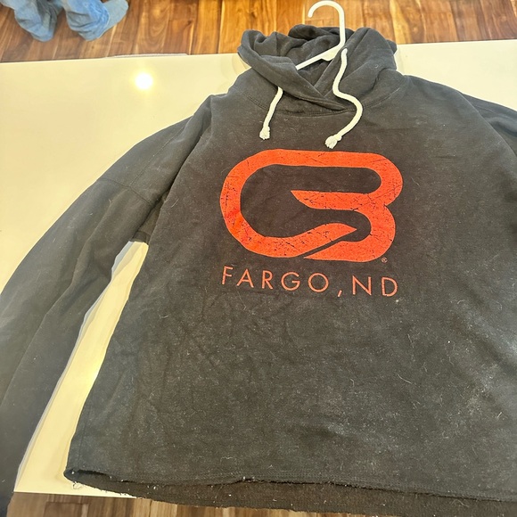Cyclebar sweatshirts - Picture 2 of 3